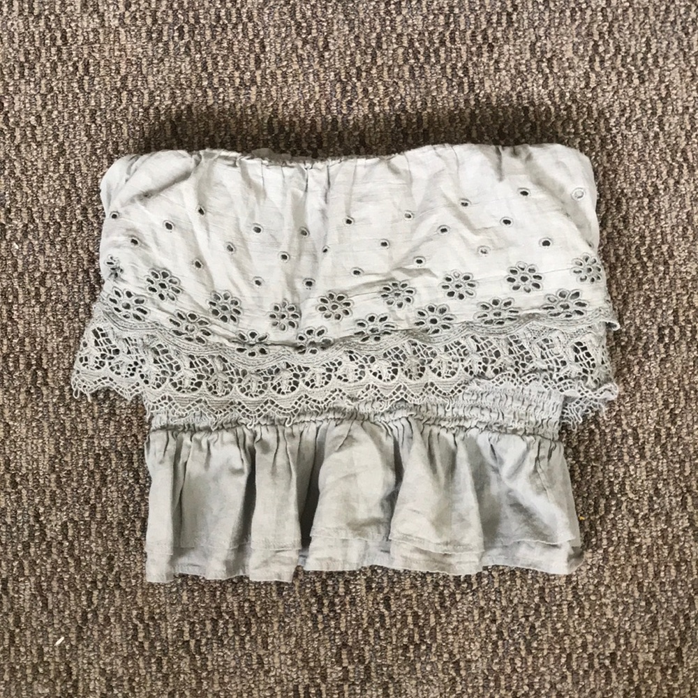 cropped sleeveless top, never worn :)